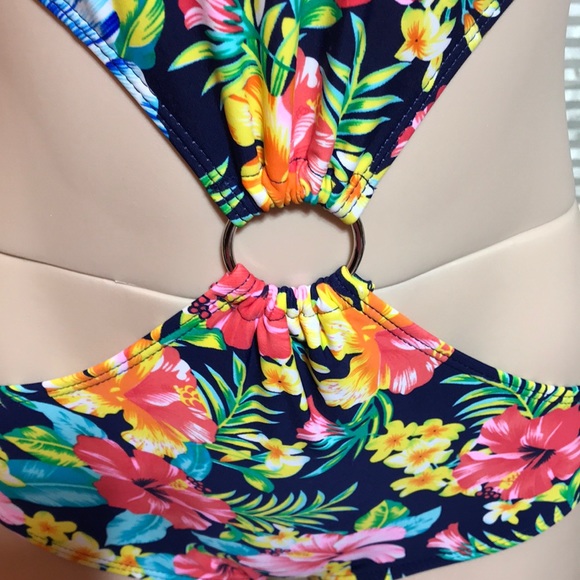 🌺NWT Hawaiian Floral Cut Out One Piece Monokini - Picture 11 of 13